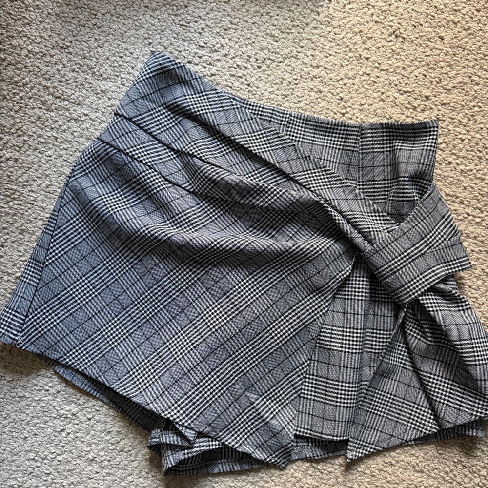 Plaid Wrap-Front Skort in Gray